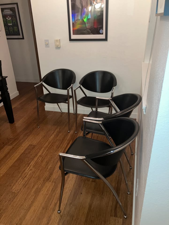 Set of 4 Calligaris Italian Black Leather Dining Chairs Polished Chrome Steel