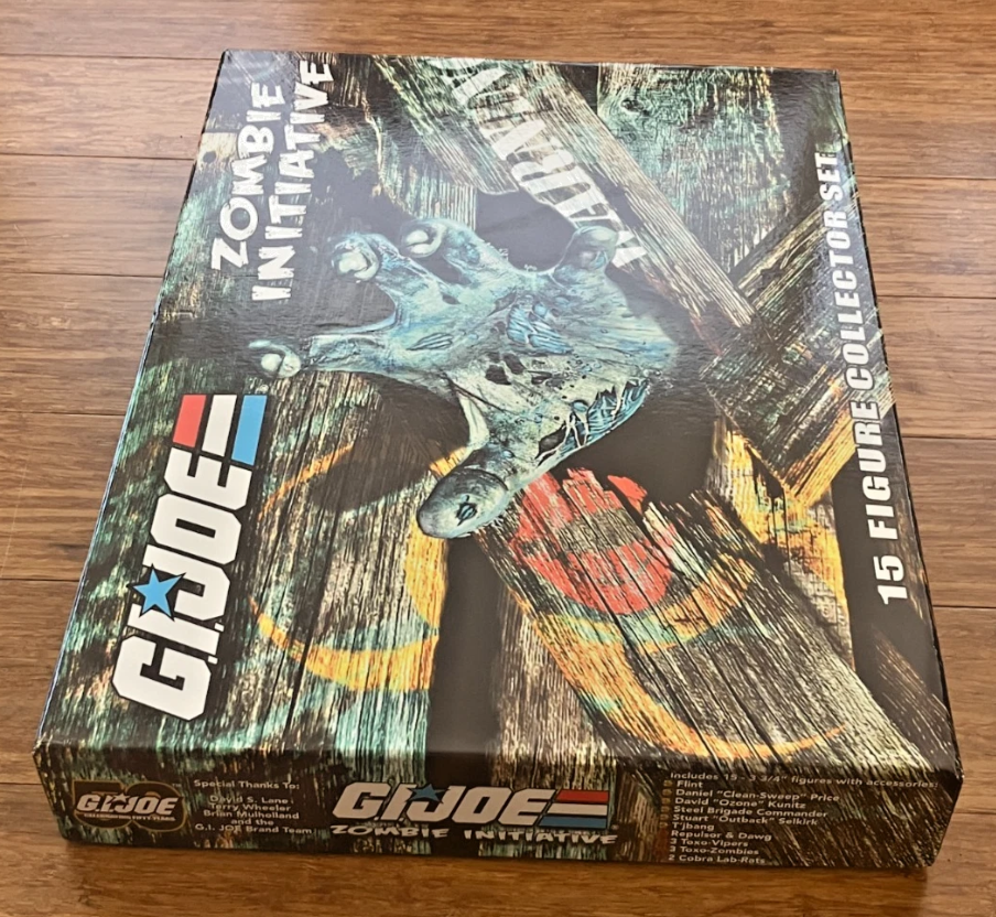 GI Joe Zombie Initiative Boxed Collector Set 15 Figures with Paperwork Convention Exclusive