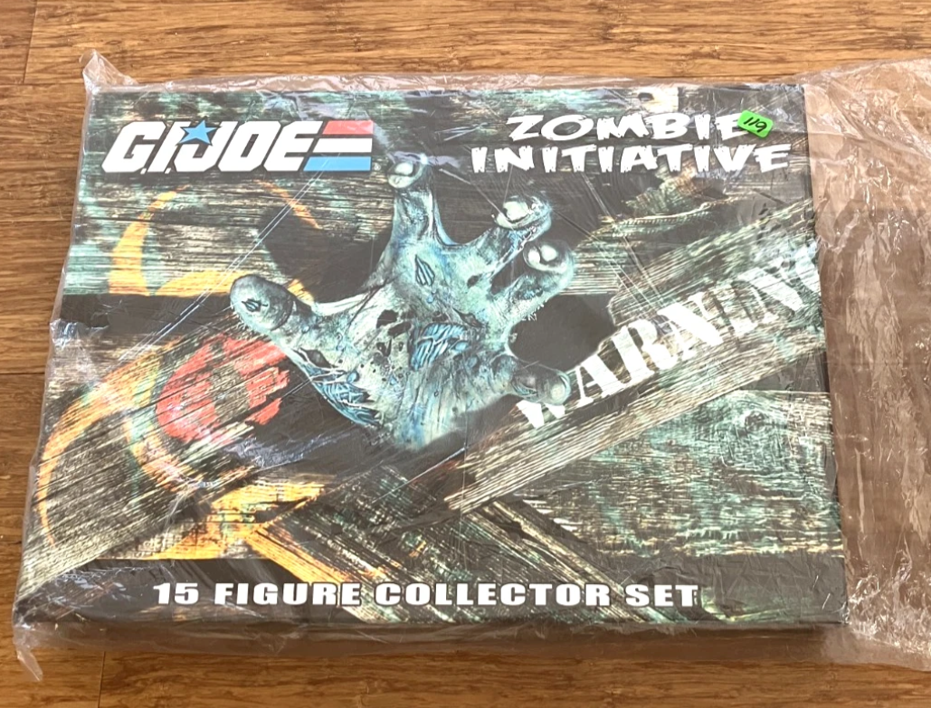 GI Joe Zombie Initiative Boxed Collector Set 15 Figures with Paperwork Convention Exclusive