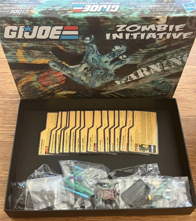 GI Joe Zombie Initiative Boxed Collector Set 15 Figures with Paperwork Convention Exclusive