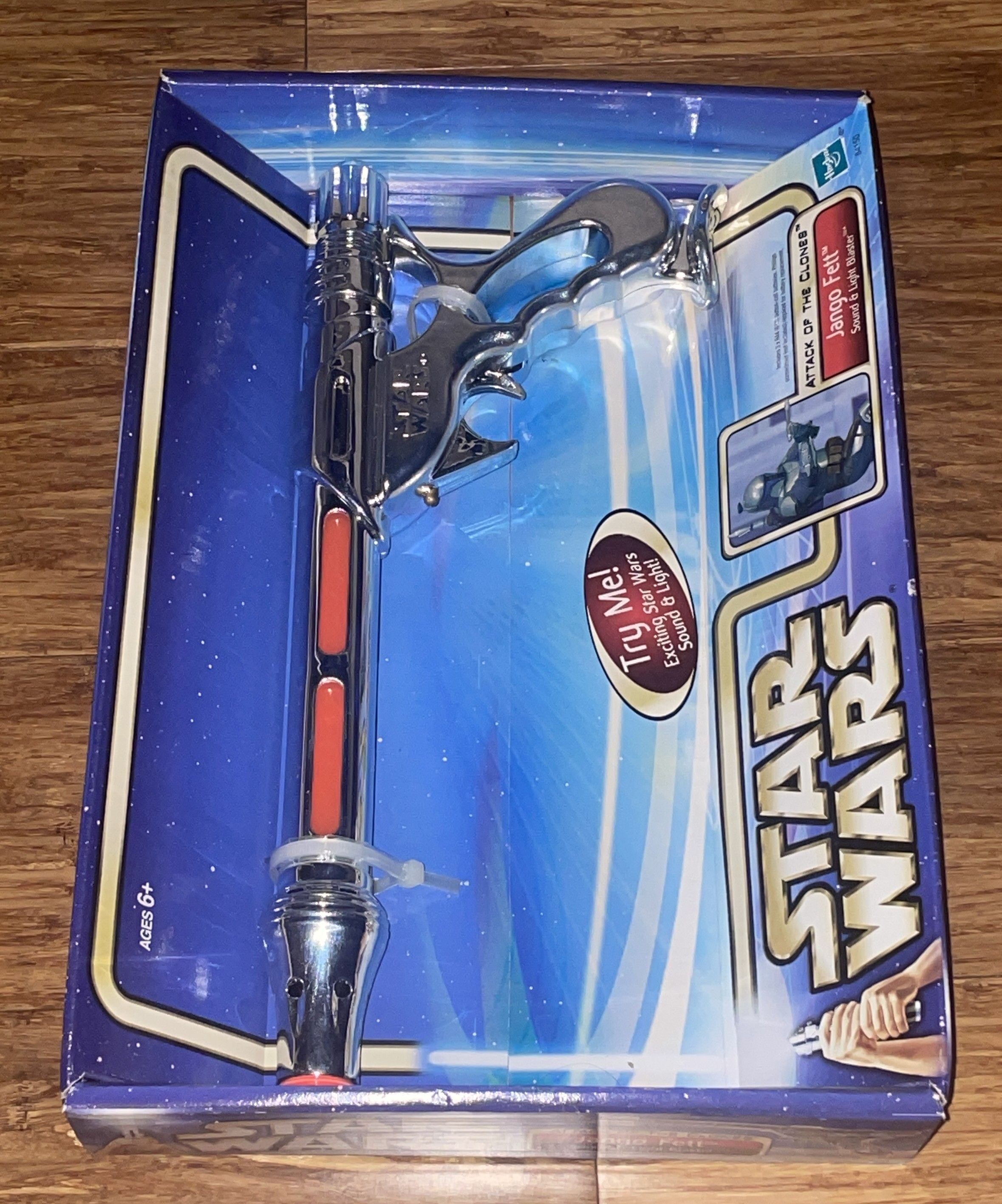 Jango Fett Sound & Light Blaster 2002 STAR WARS Attack of the Clones NEW MIB