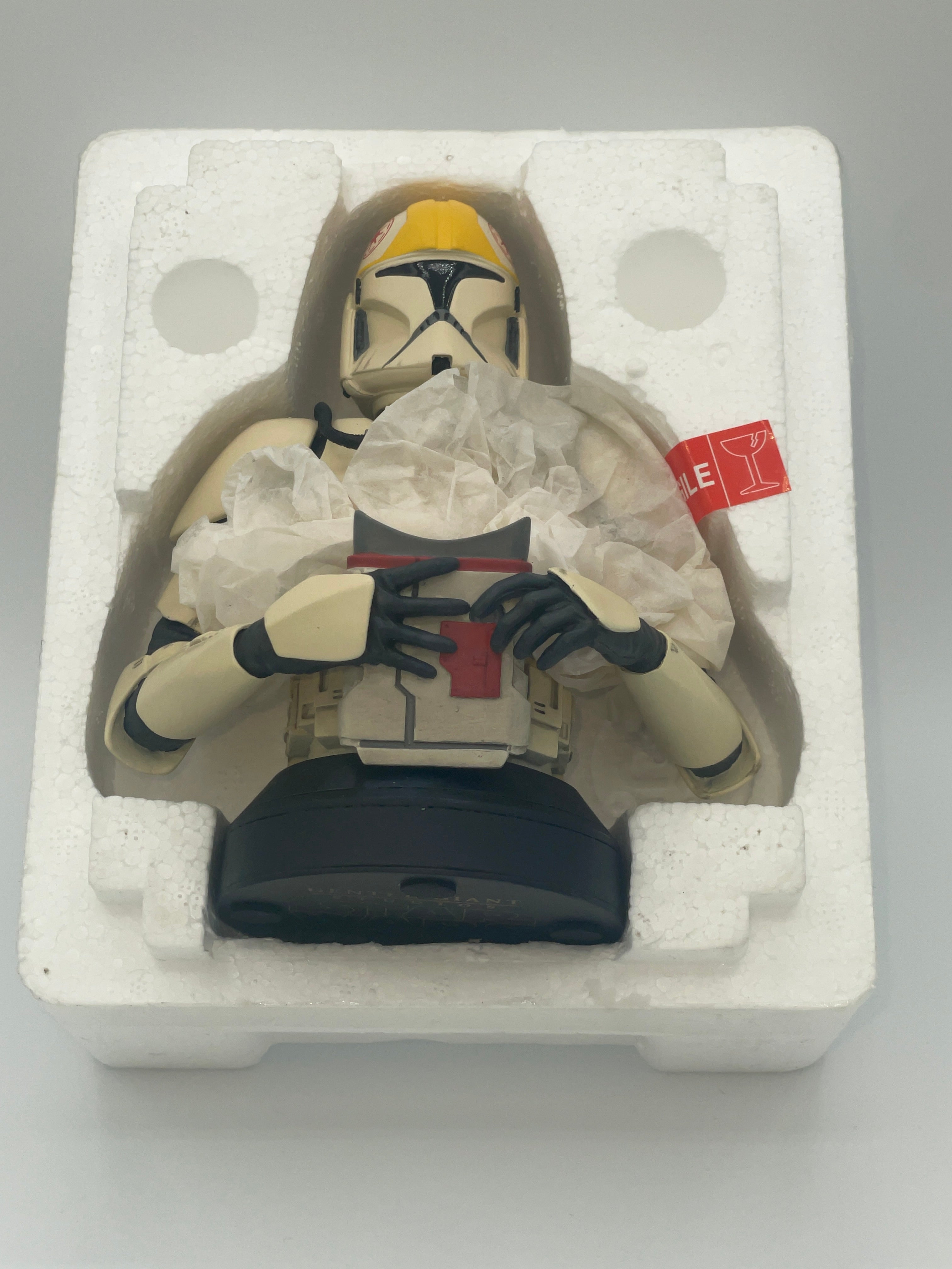 Gentle Giant Star Wars Clone Trooper Pilot 1/6 Collectible Bust