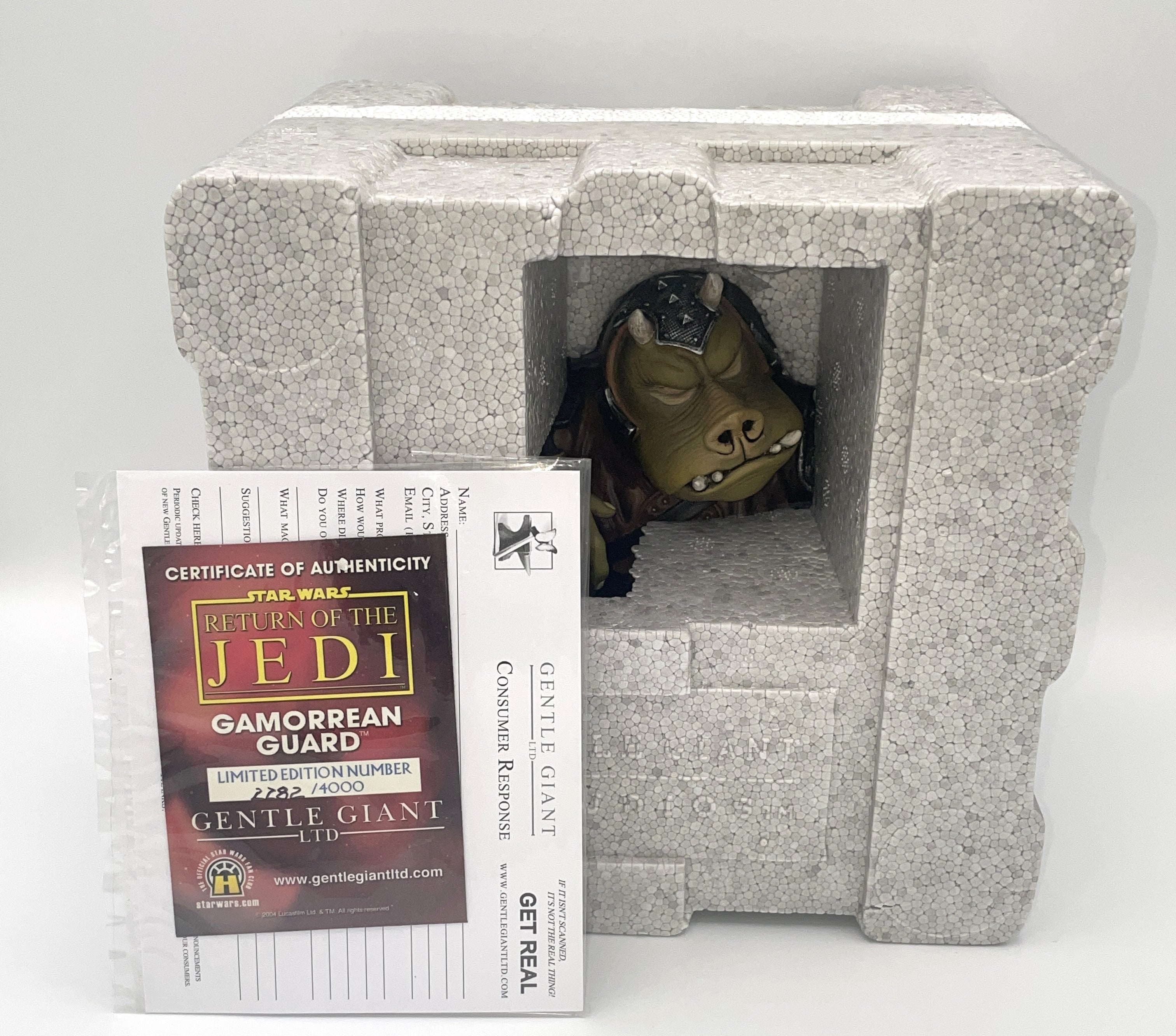 Gentle Giant Star Wars Gamorrean Guard Collectible Bust w Mini C-3PO