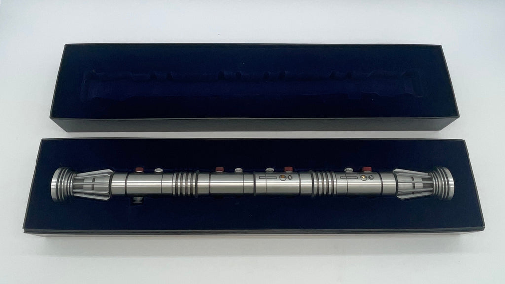 Master Replicas Star Wars Darth Maul Lightsaber 1:1 Prop Replica Limited Edition w COA SW-108