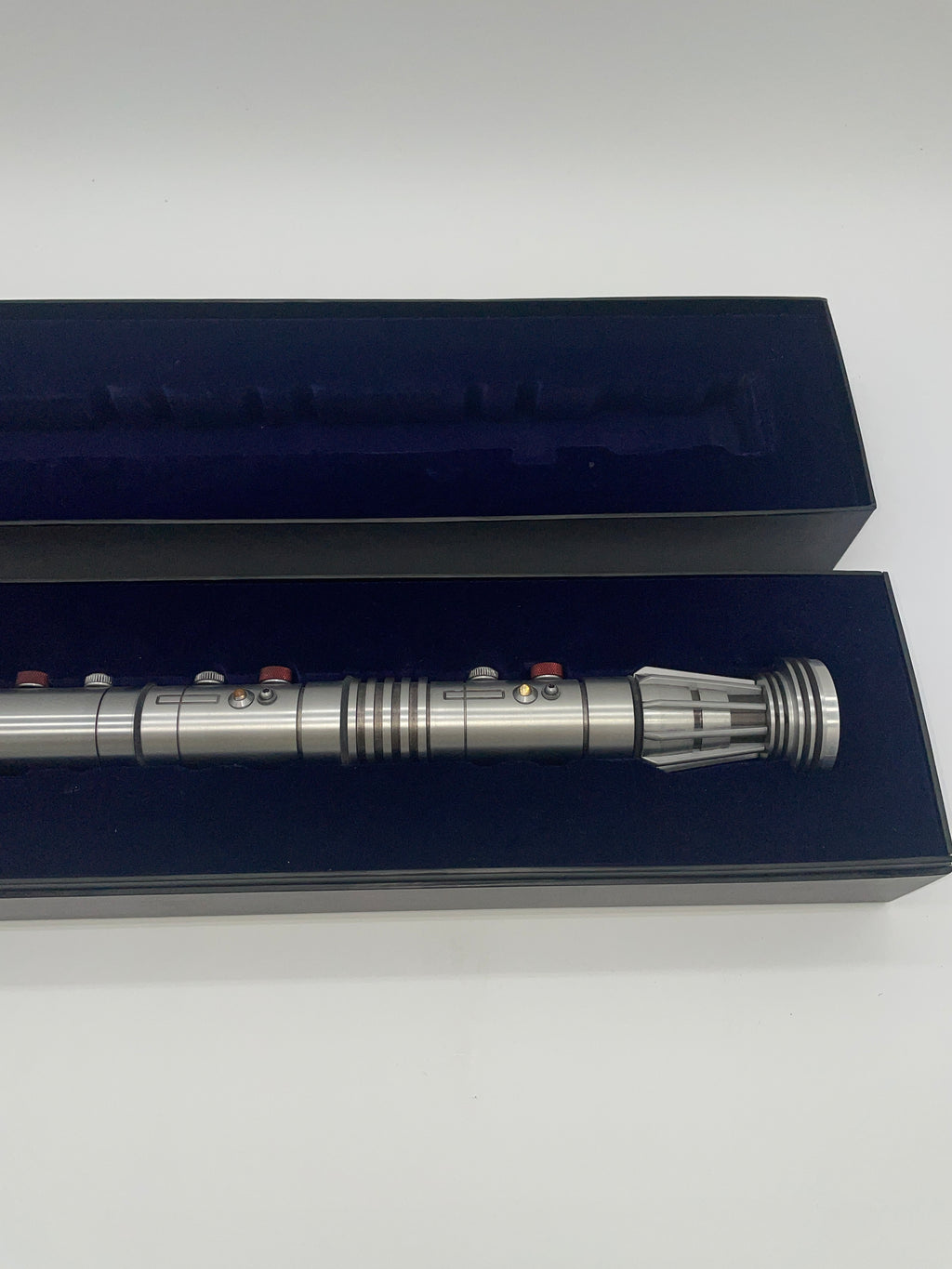 Master Replicas Star Wars Darth Maul Lightsaber 1:1 Prop Replica Limited Edition w COA SW-108